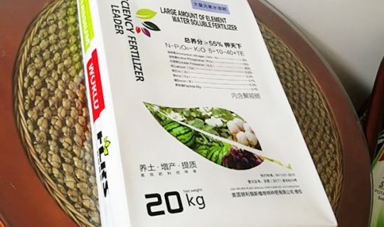 BOPP三復(fù)合塑編袋